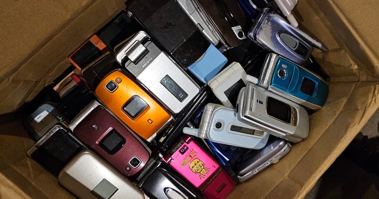 New Resources for Preserving Data From Japanese Feature Phones